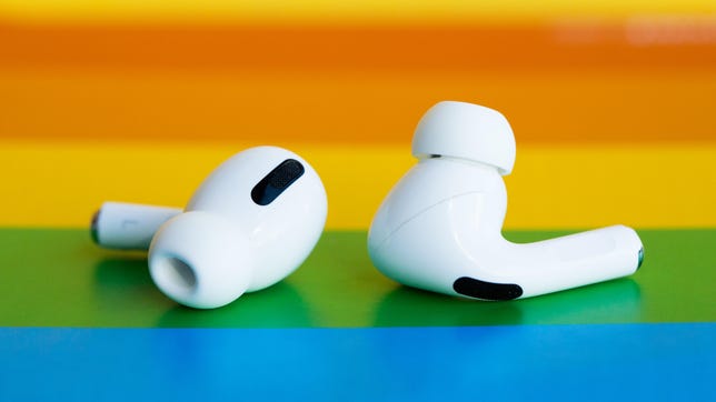 Best Earbuds for Running for 2022: Bone Conduction and More 27