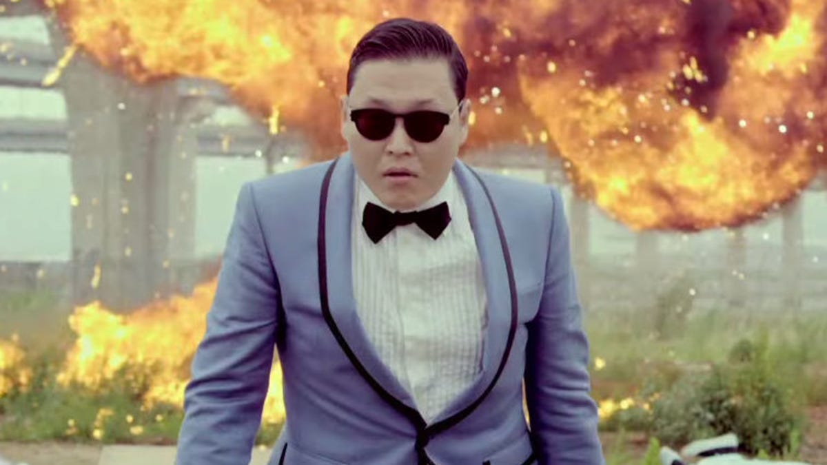 Syge person øretelefon Hvad Gangnam Style' busts YouTube's view counter? Not so fast - CNET