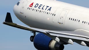 Delta Offers Travel Waivers to Fend Off July Fourth Travel Crush
