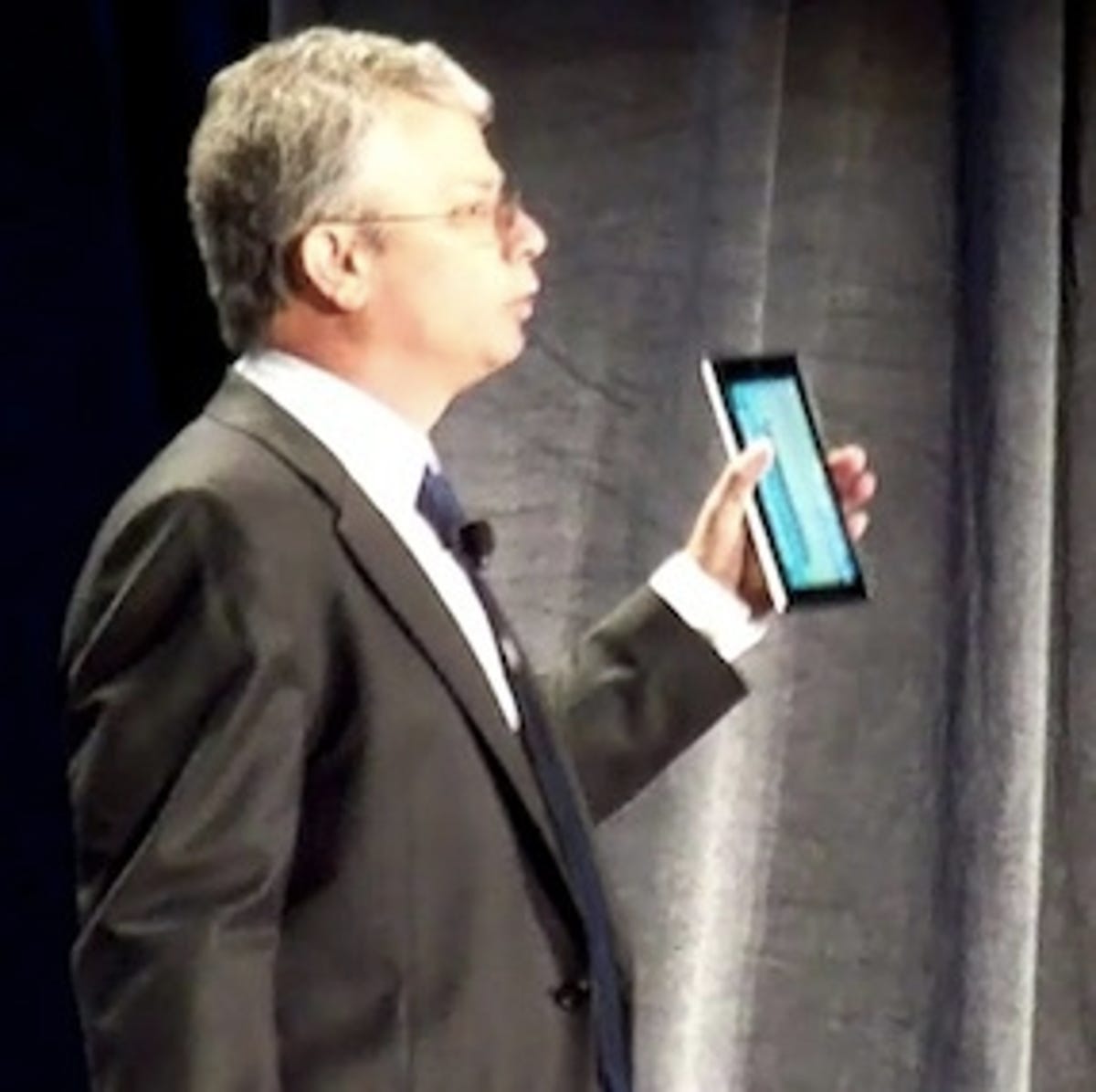Intel executive VP David Perlmutter showed off a 7-inch 'reference design' tablet the company is showing to customers.