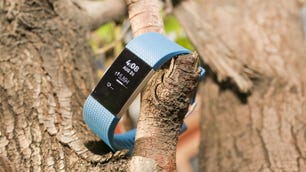 fitbit-charge-2-outside04.jpg