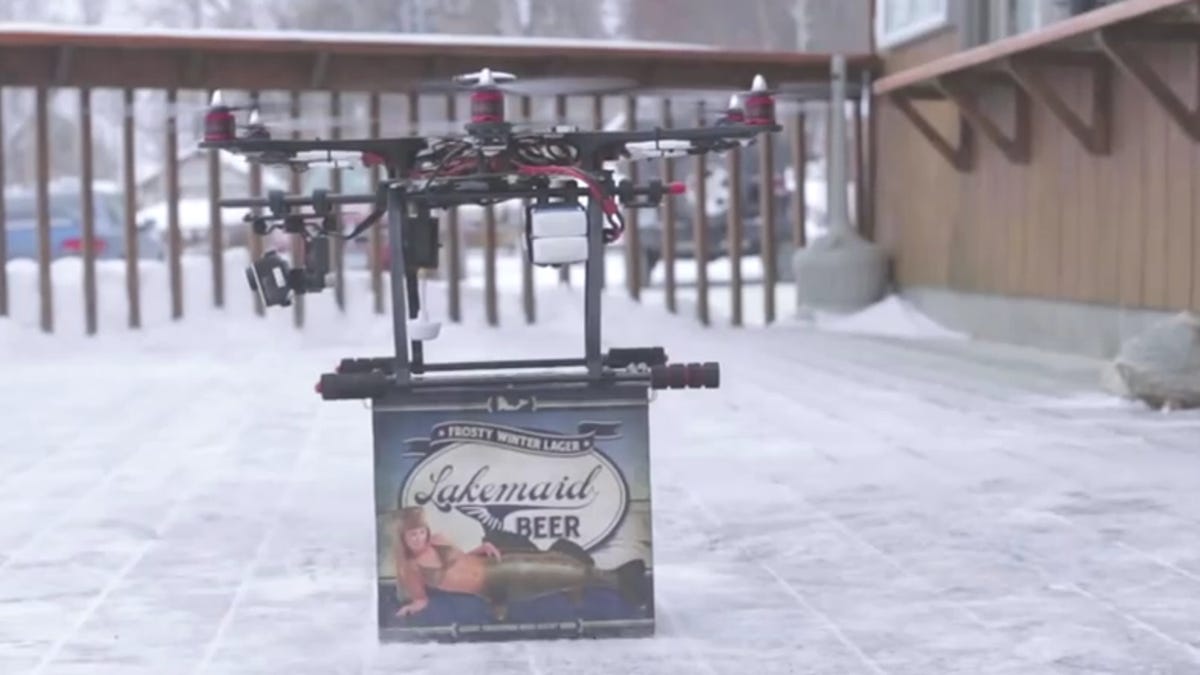 natural mostrador reflujo NOOOO!! WHY? Beer-delivering drone grounded by FAA - CNET