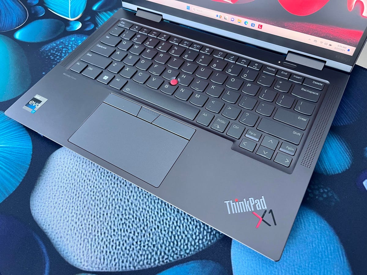 Lenovo ThinkPad X1 Yoga Gen 8 keyboard and touchpad