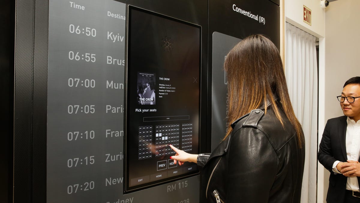 LG Display 43 inch in-TOUCH signage