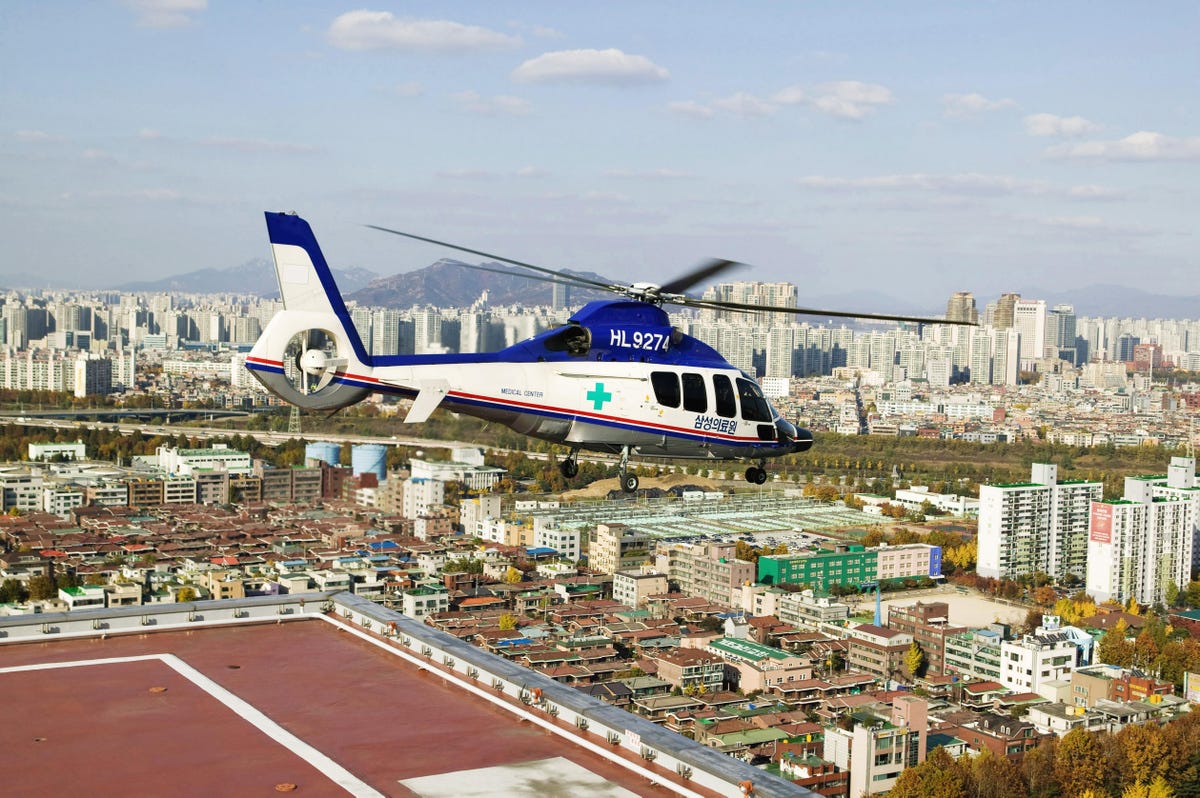 South Korea, Seoul, Samsung Medical Center, air ambulance taking of