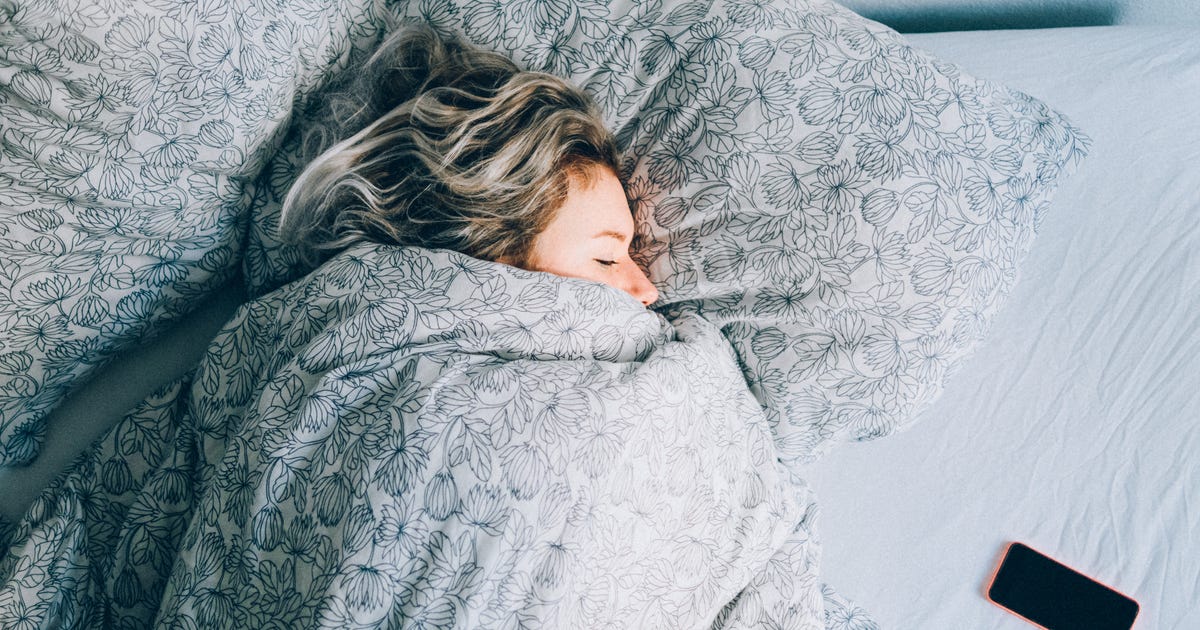 Des problèmes de sommeil comme le ronflement liés à un risque accru d’AVC, selon des chercheurs