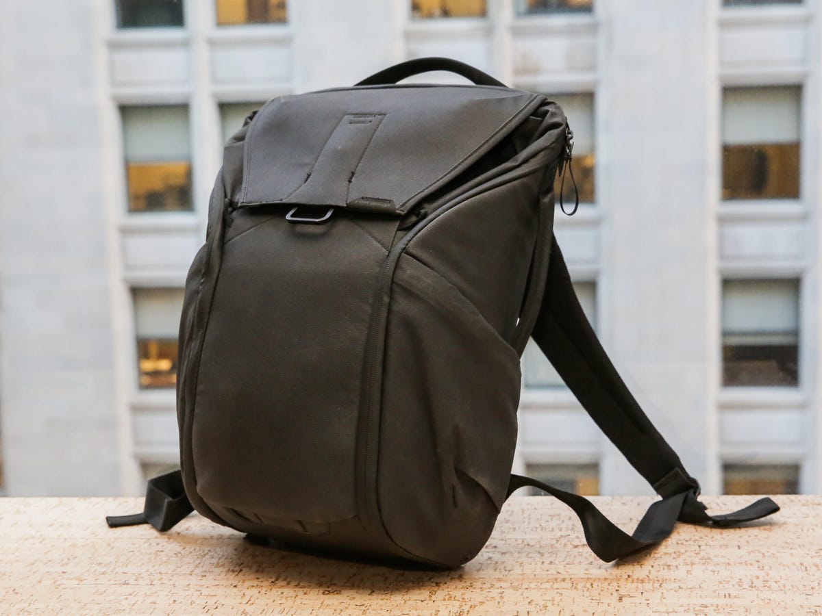 Guru 25L Ultra-Light Travel and Sports Camera Backpack and Camera Bag