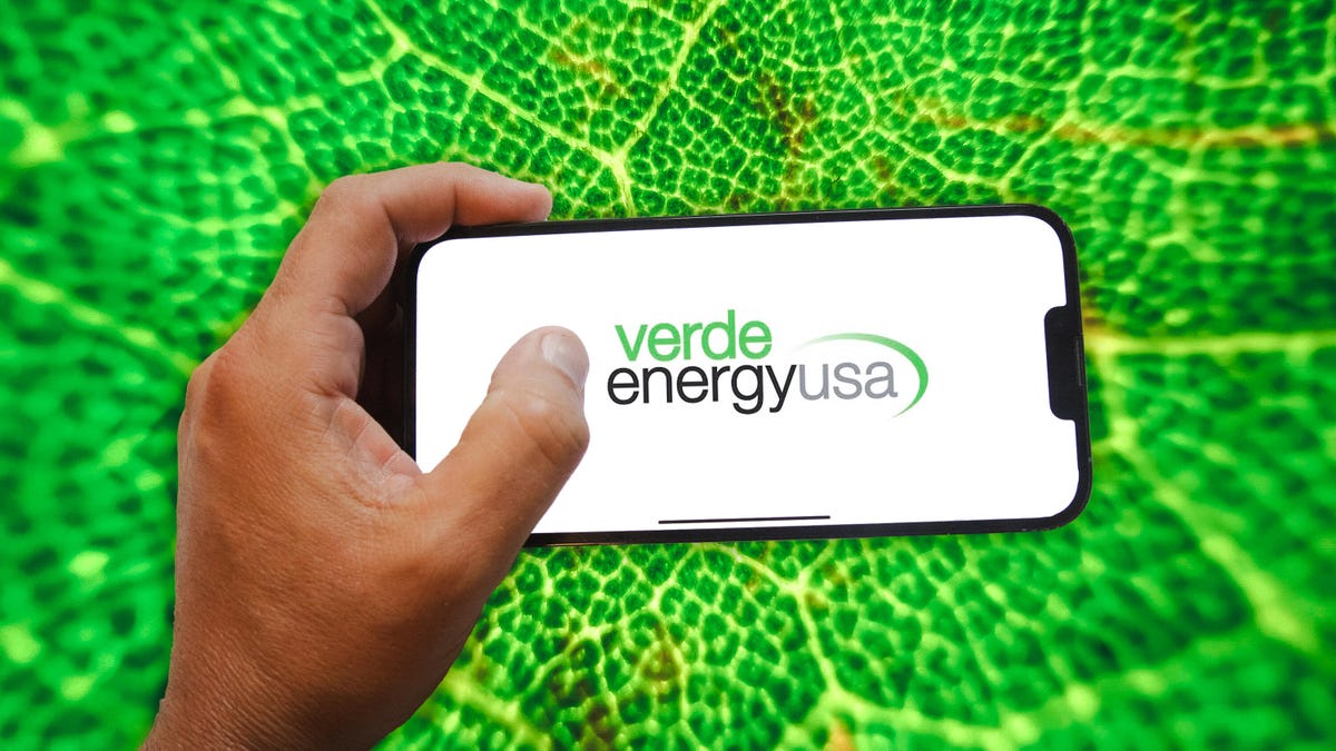 A cell phone showing the Verde logo