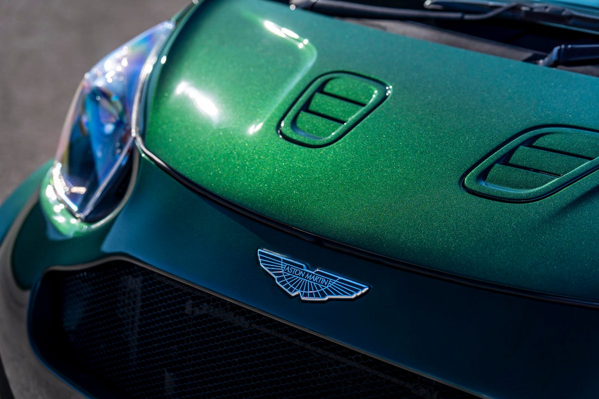 Aston Martin V8 Cygnet