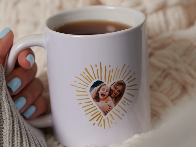 coffee mug with image of women and daughter