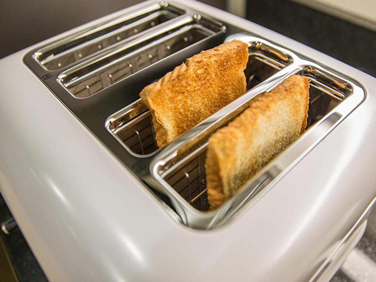 The Spring-Loaded Tray - How Toasters Work