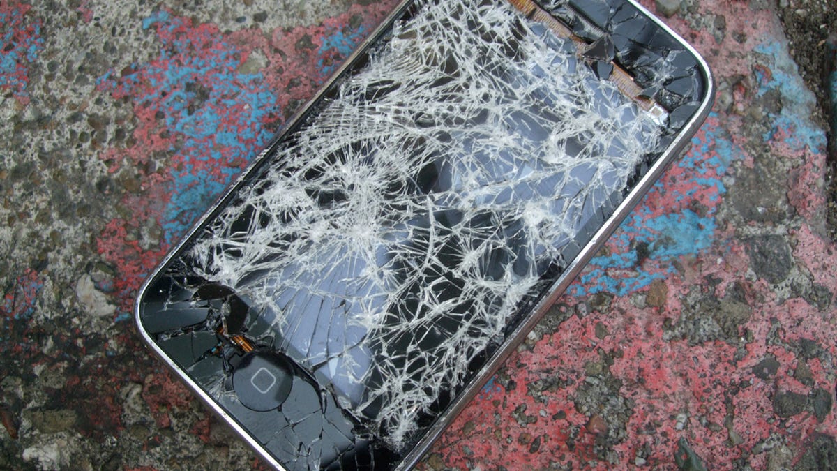 A cracked iPhone 3G.