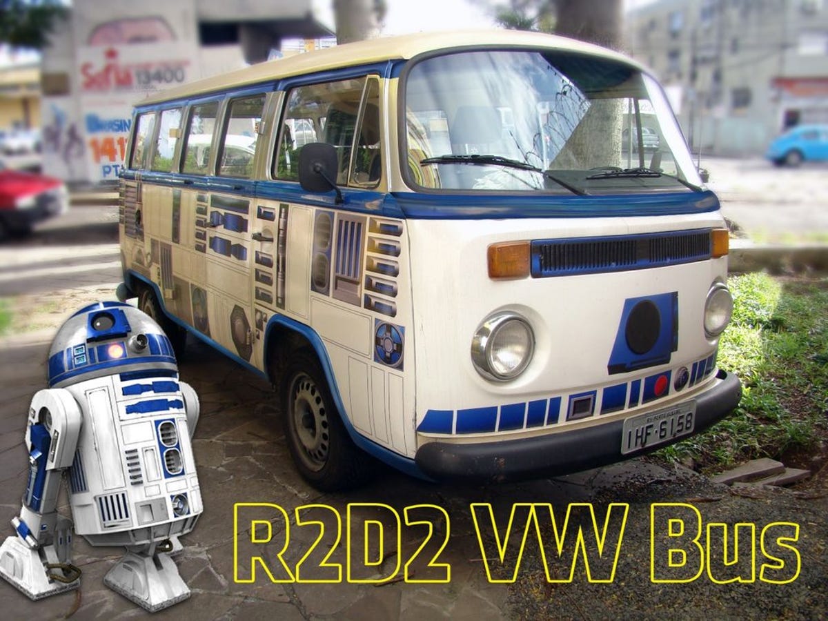 R2-D2 bus