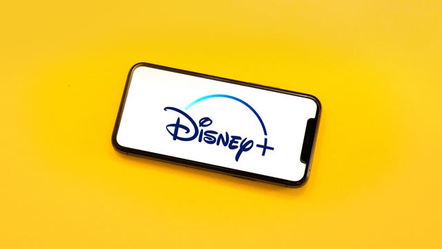 شعار Disney+ على الهاتف