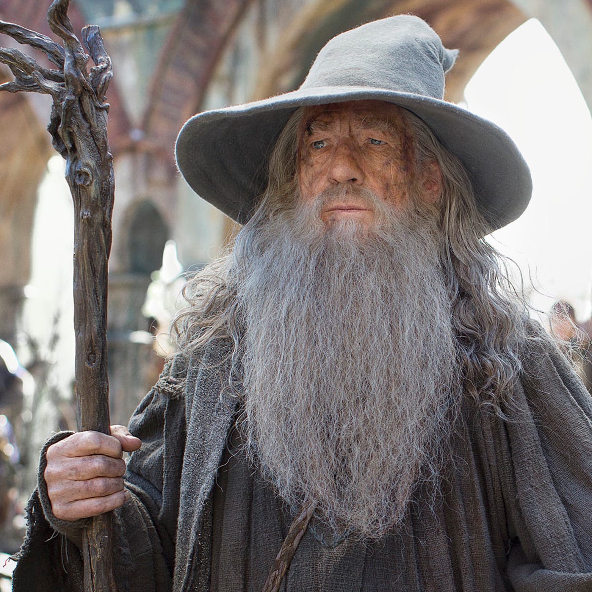violist puberteit Fantastisch Ian McKellen wants to play Gandalf in Amazon 'Rings' series - CNET