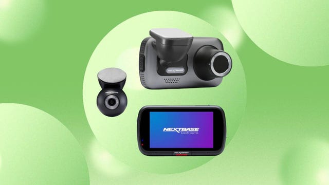 The Nextbase 622GW dash cam is displayed against a green background.