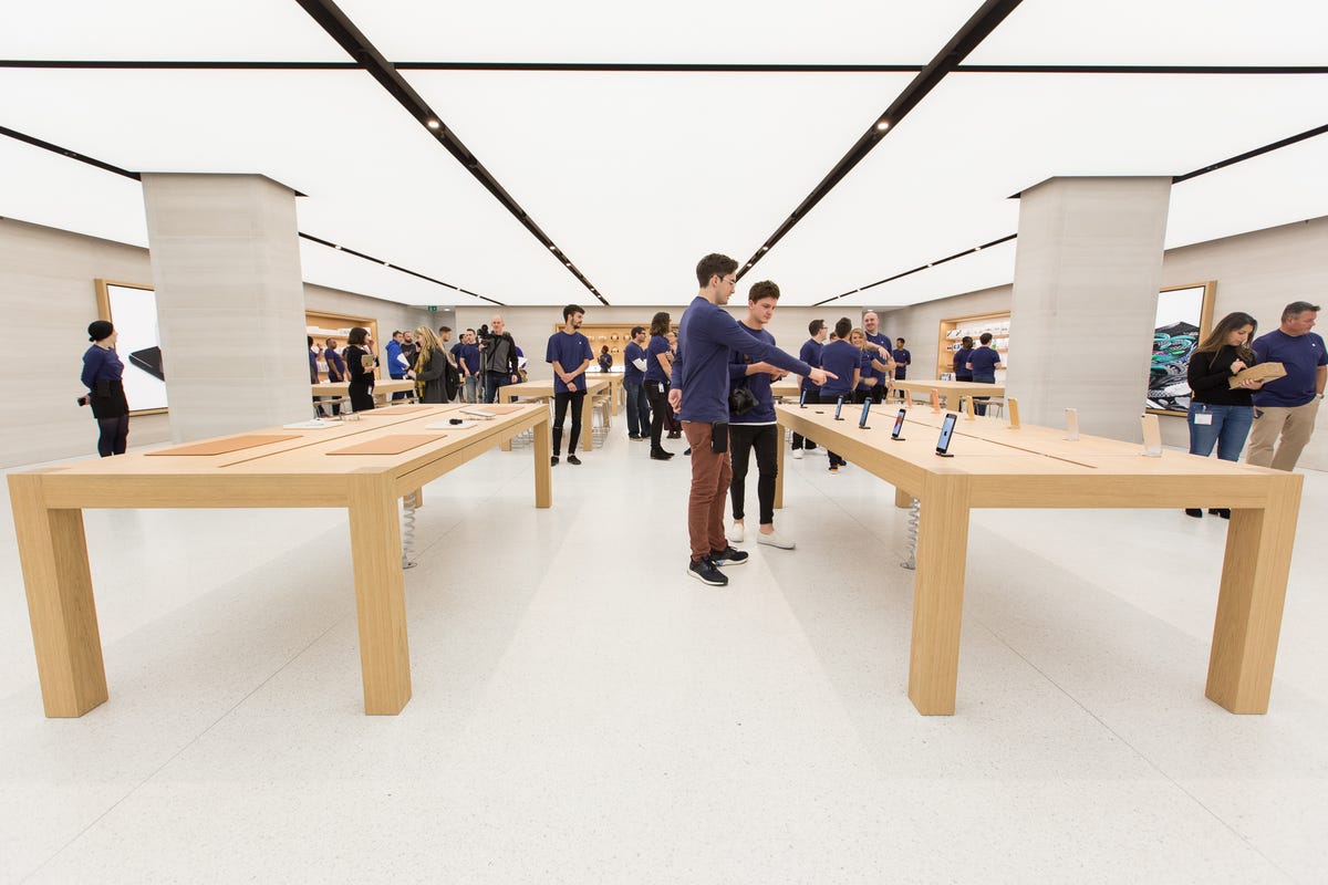 Inside Apple's revamped London Regent Street store - CNET