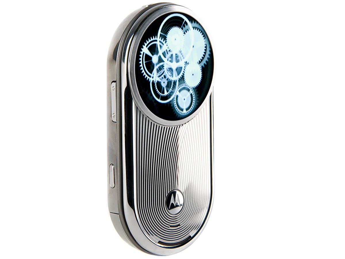 Поворотный слайдер. Motorola Aura r1. Motorola Aura слайдер. Моторола с поворотным корпусом. Motorola Aura 2020.