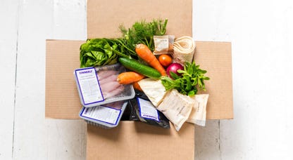 dinnerly meal kit in box