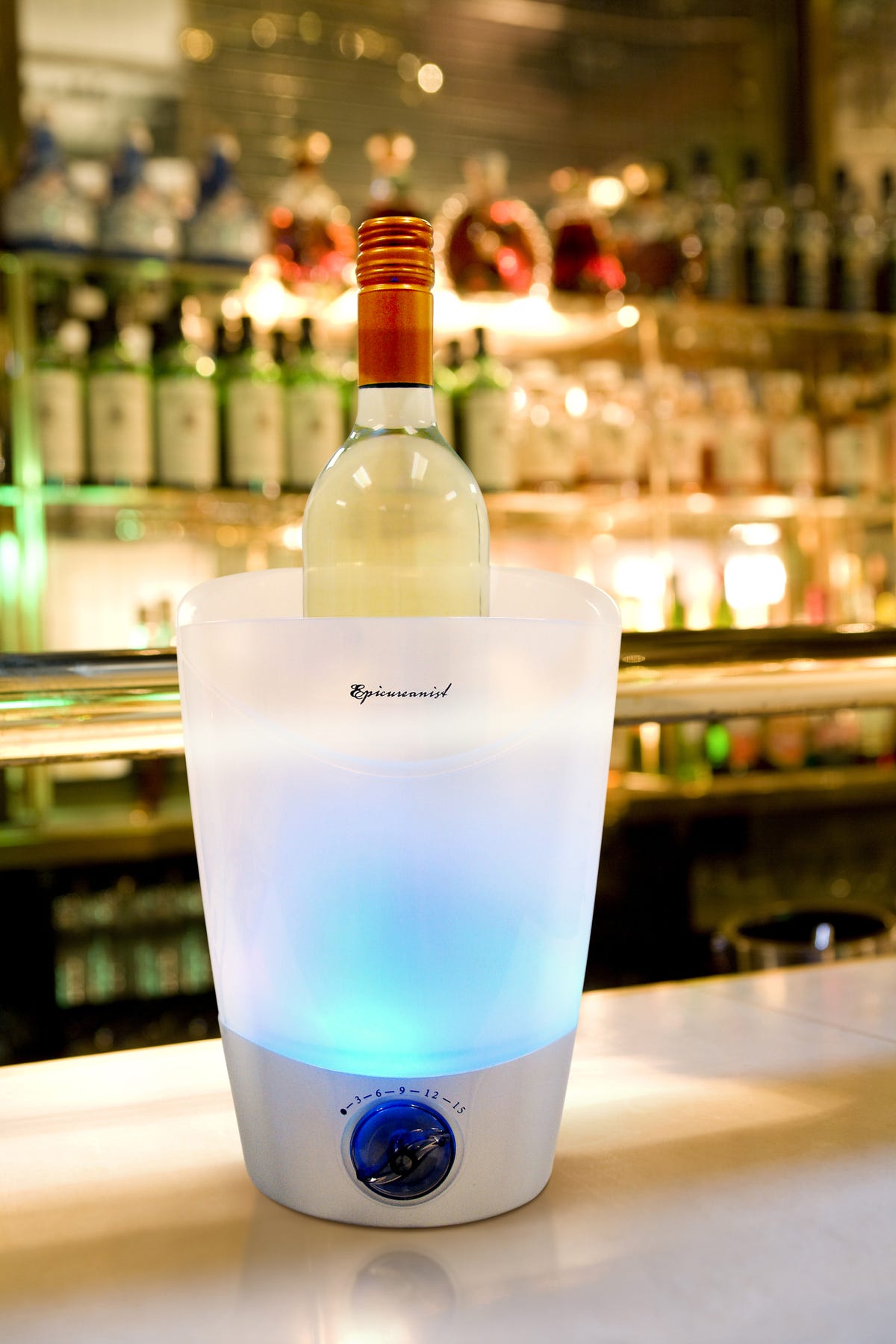 Chill out and watch the show with the Vinotemp Epicureanist Quick Chill Ice Bucket.