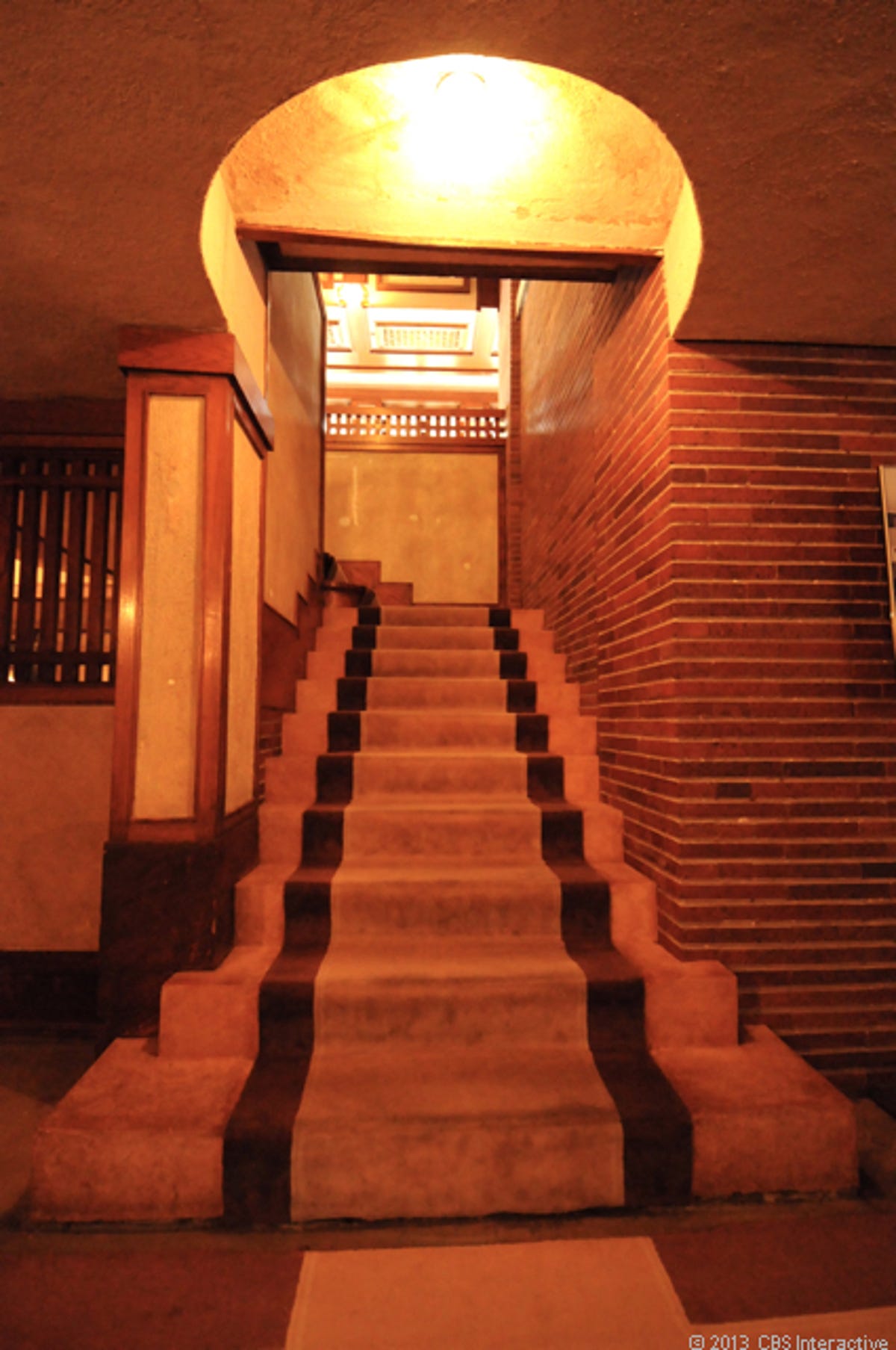 Stairway_up.jpg