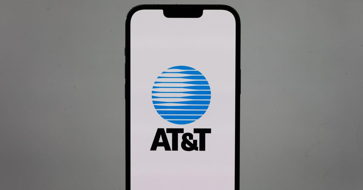 AT&T offre jusqu’à 1 000 $ de réduction sur les nouvelles mises à niveau iPhone et Galaxy avant les vacances
