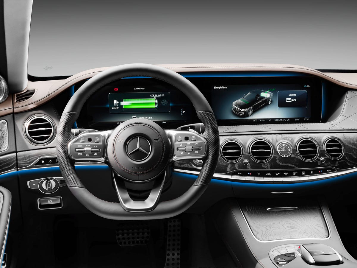 Plug into luxury with the Mercedes-Benz S560e - CNET
