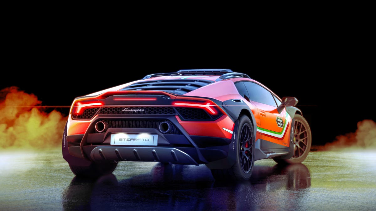 Lamborghini Huracan Sterrato static rendering