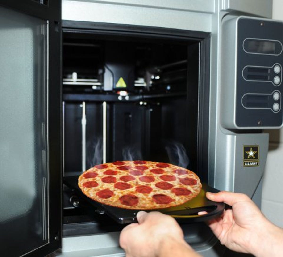 cnet-military-meat-3d-printed-pizza.jpg