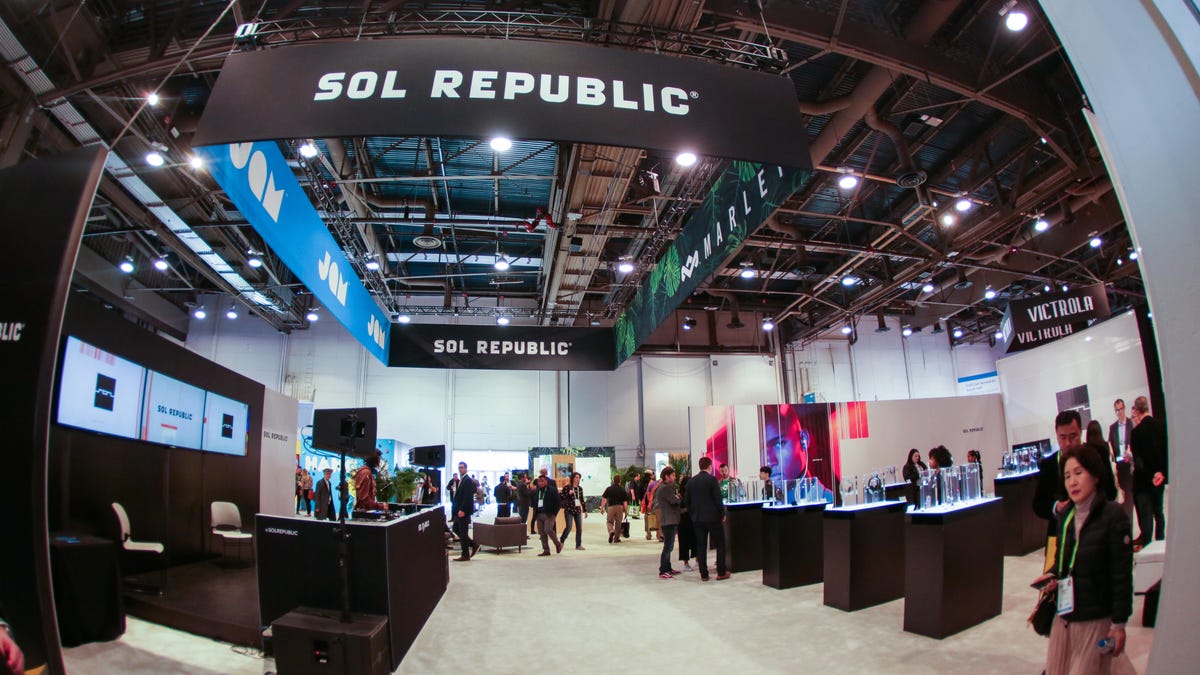 014-big-booths-of-ces-2019-central-hall-lvcc