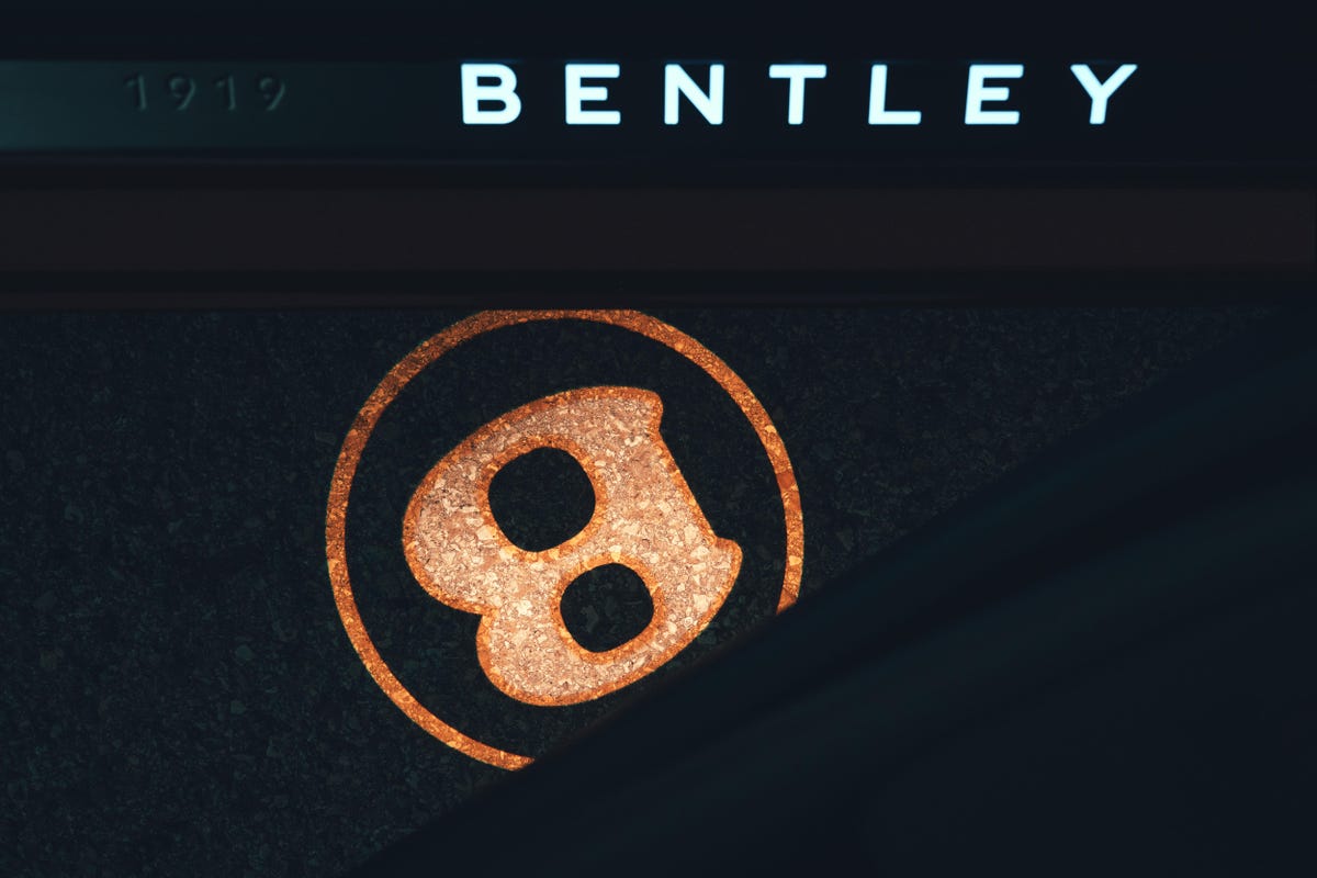 2019-bentley-continental-gt-convertible-orange-flame-30