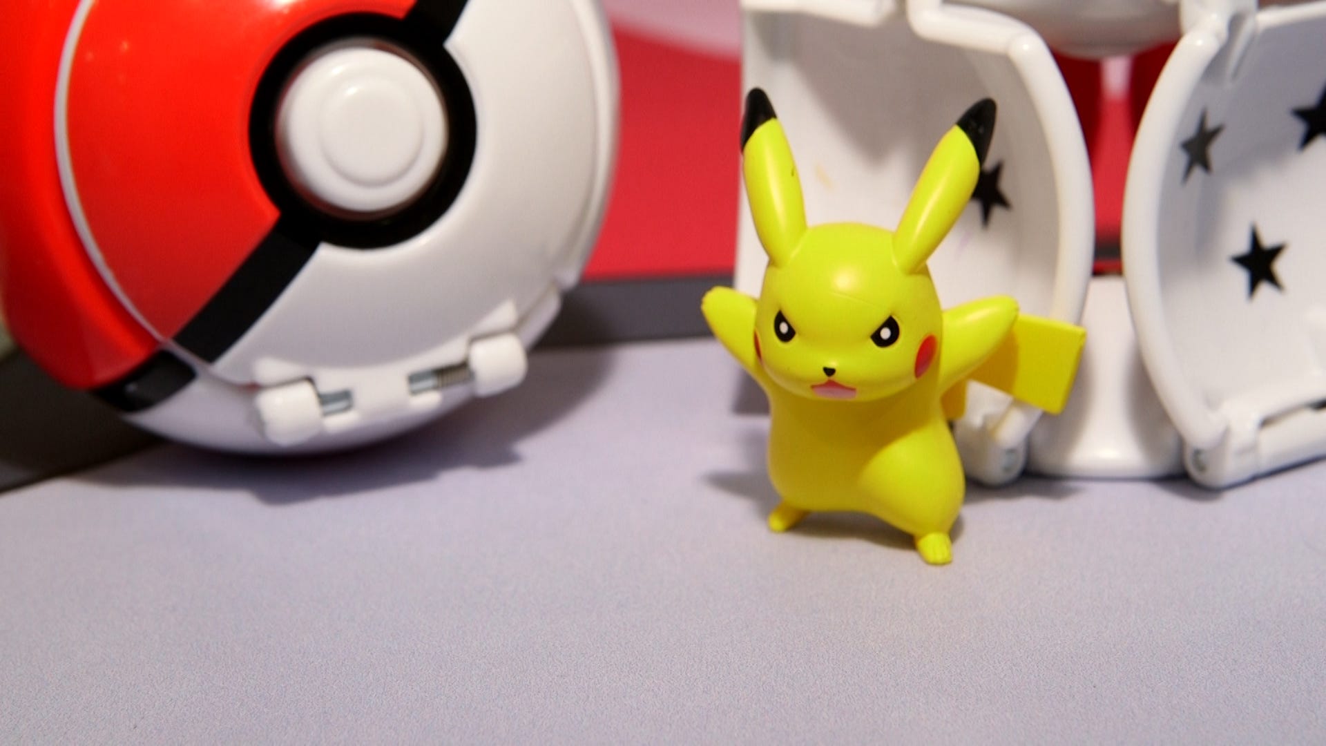Pikachu go! Finally, a real Pokemon pokeball you can throw - Video - CNET