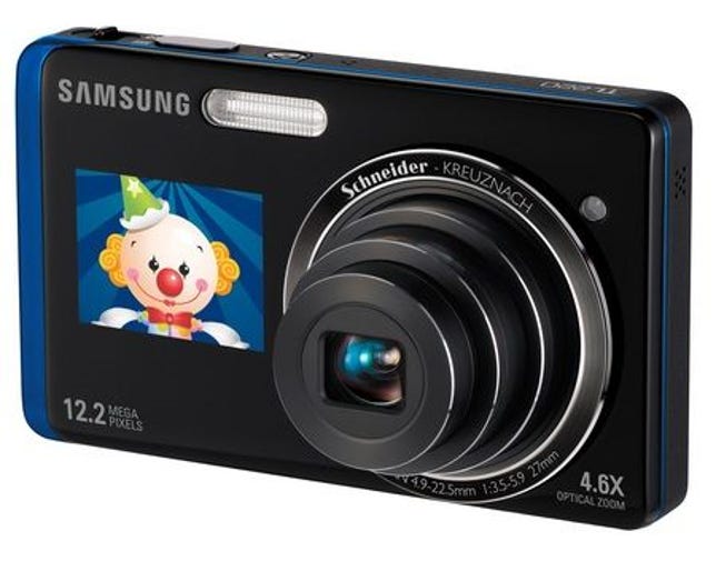 The Samsung DualView TL220 makes it easy for you to get in front of the lens.