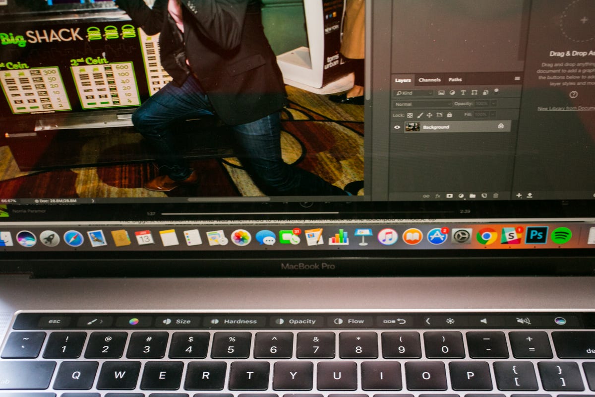 macbook-pro-15-inch-2017-with-touchbar-54.jpg