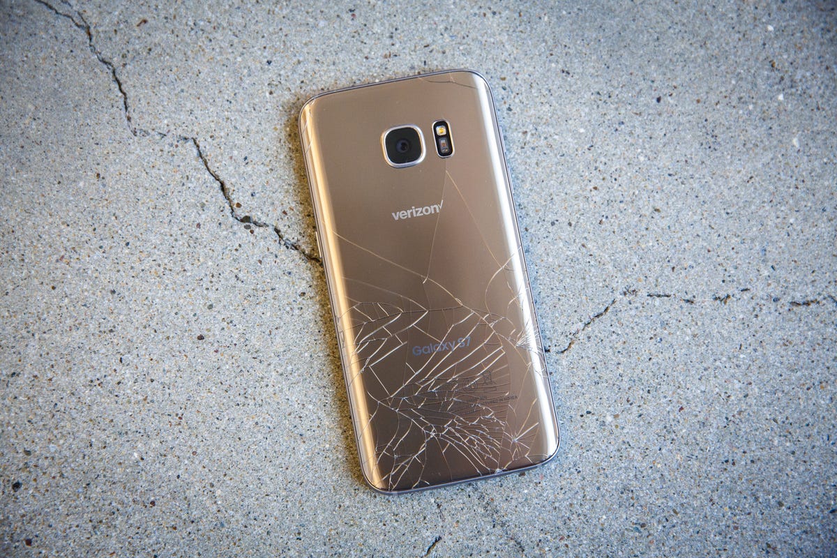 deur Treble aantrekkelijk Oooops. This is why your Galaxy S7 needs a case - CNET