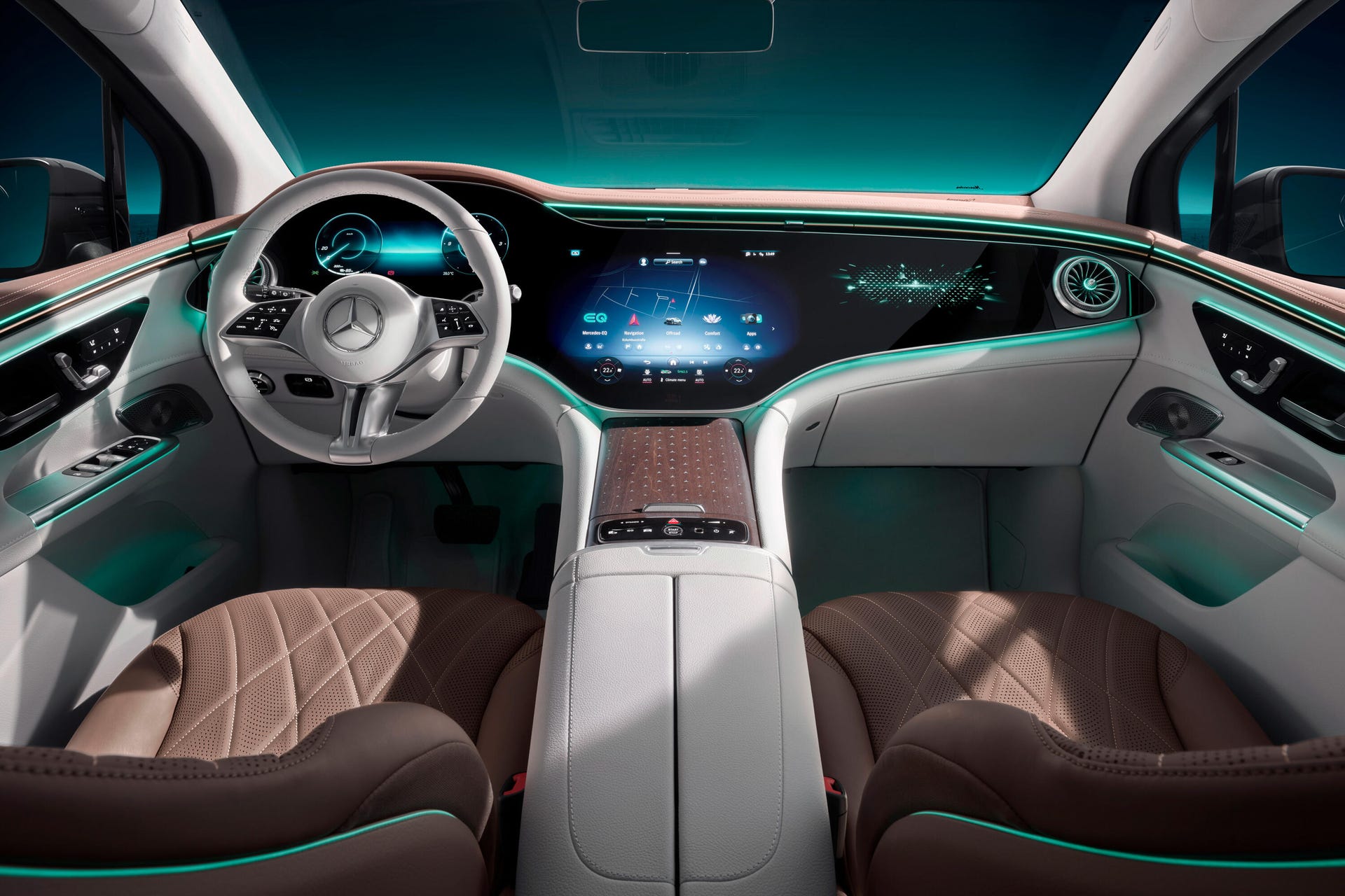 Mercedes-Benz EQE SUV dashboard