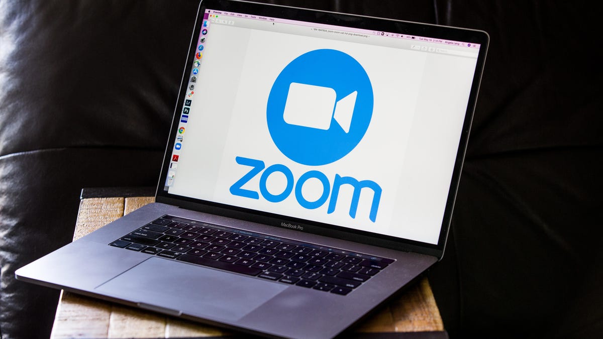 zoom-logo-laptop-9779