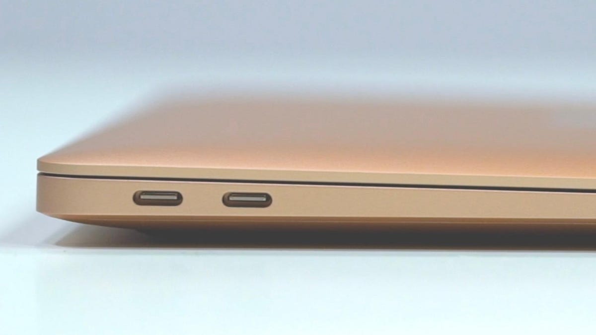 unboxing-macbook-air-2018-gold