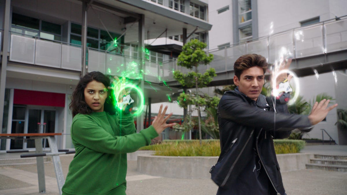 Green Ranger Izzy (Tessa Rao) and Black Ranger Javi (Chance Perez) 