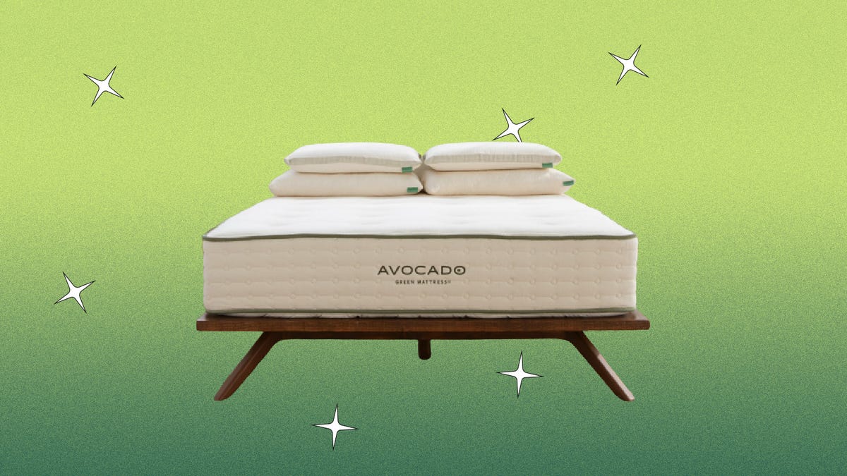 Avocado mattress with pillows