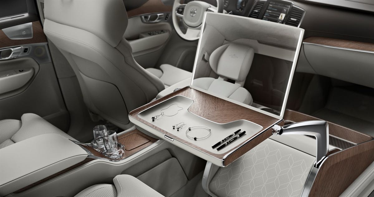 2017 Volvo XC90 Excellence Lounge rear-seat table