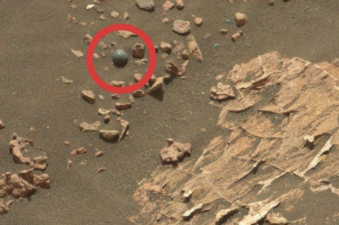 Mars: Perseverance rover captures strange secret things for the first time on surface Mars.