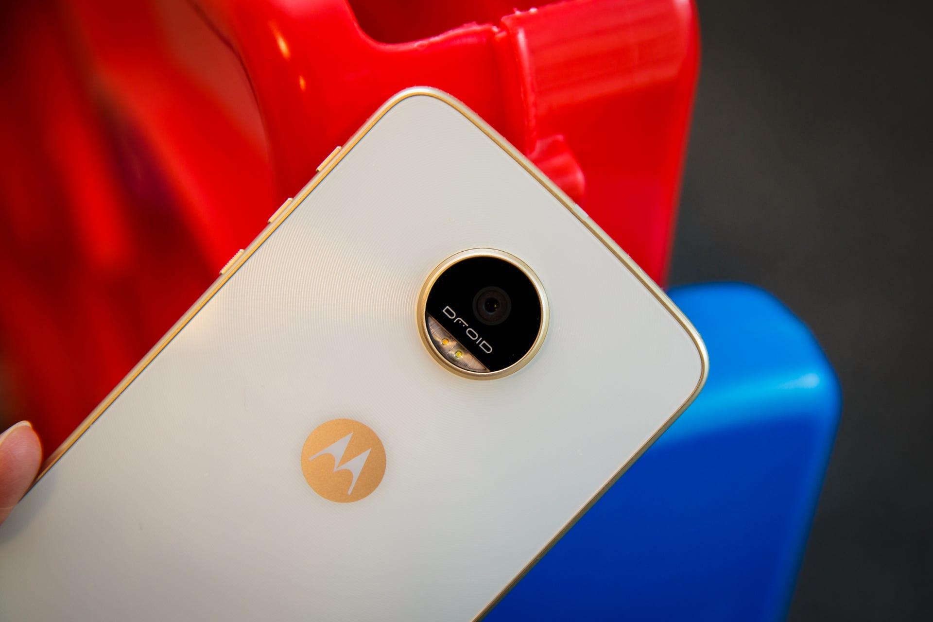 Moto Z Play review: Playmodo: Display, connectivity, battery life
