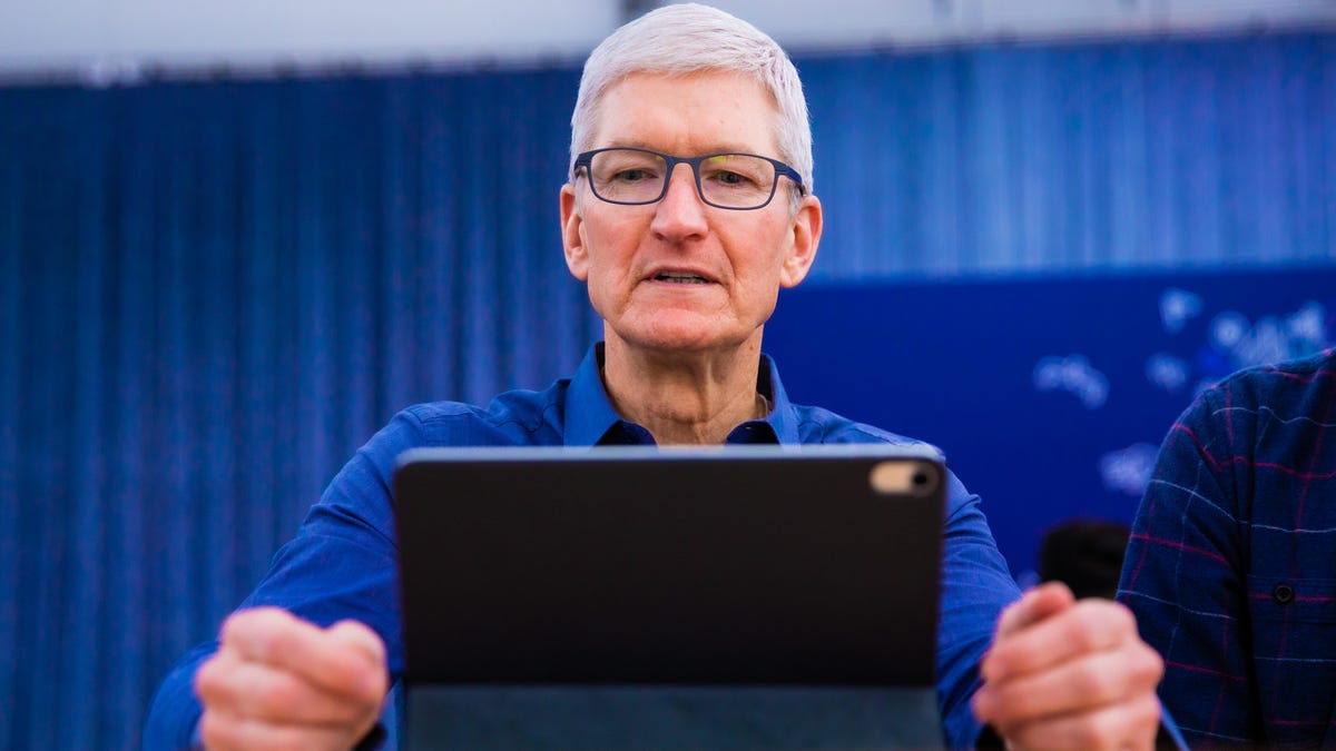 Tim Cook on Facebook data privacy 