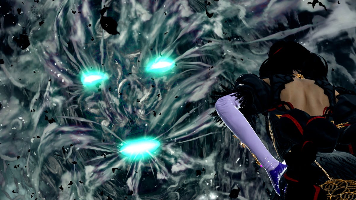 Bayonetta 3 screenshot, facing a mysterious demon