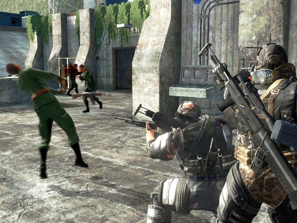 Игру где играют 2 человека. Игра Army of two 3. Army of two ps3. Army of two Xbox 360. Army of two 2008.