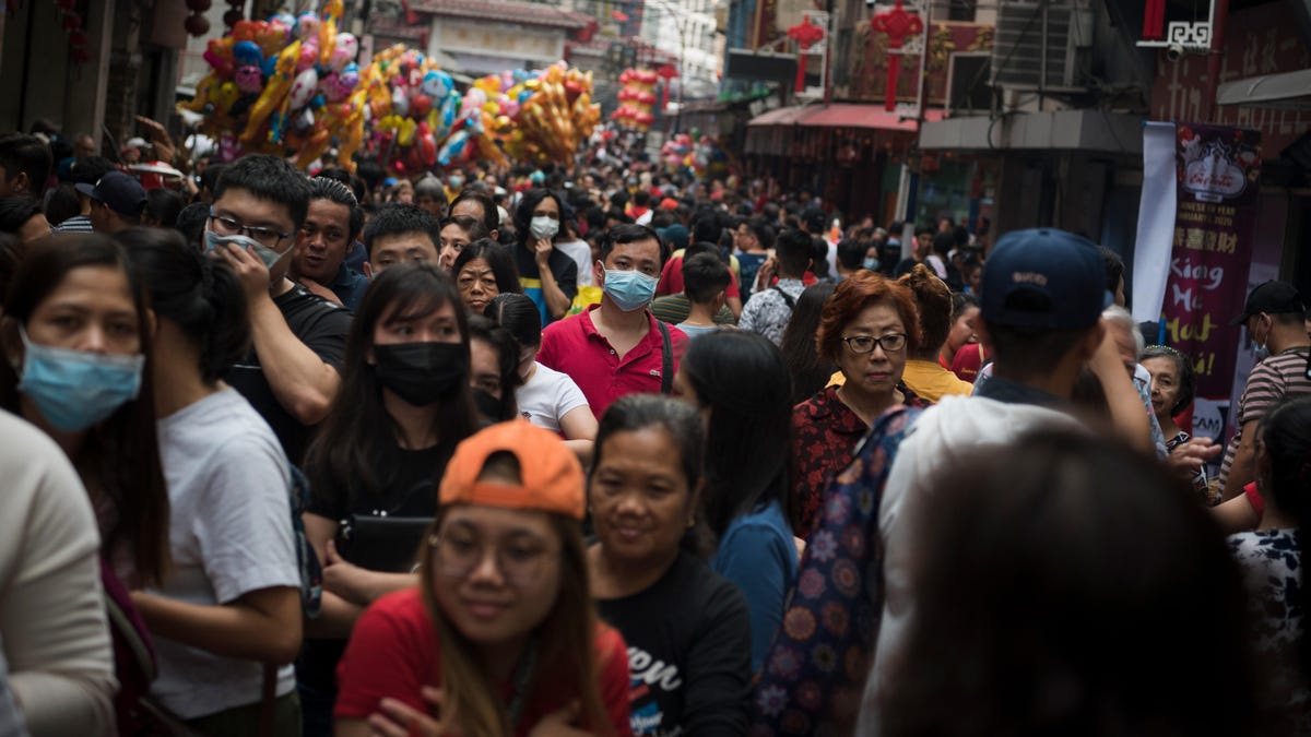Crowds in Manila, Philippines