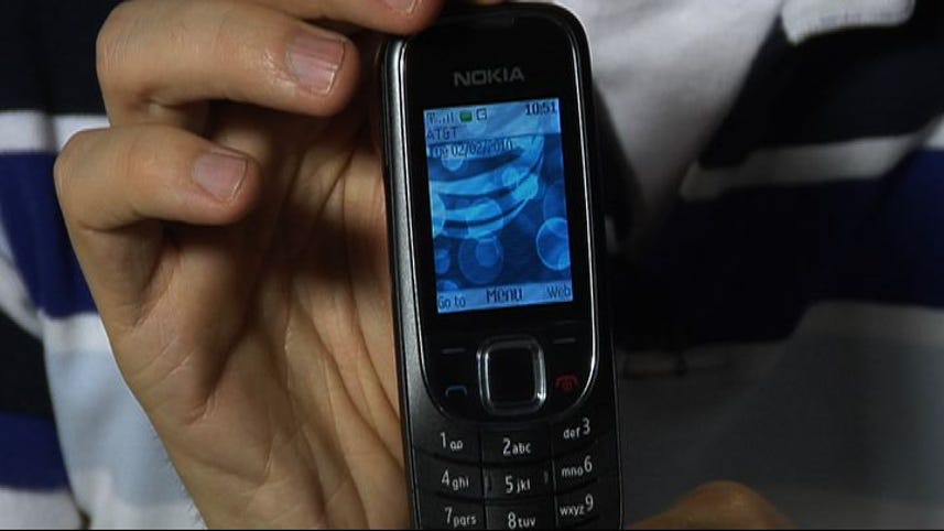 Nokia 2320 GoPhone (AT&T)