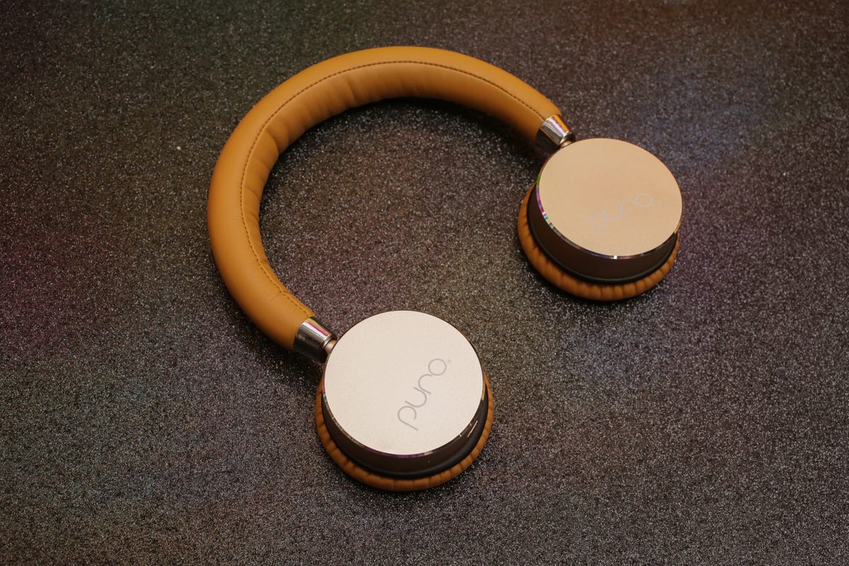 puro-sound-labs-bt5200-headphones-01.jpg
