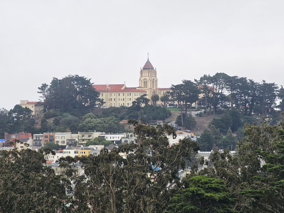 A photo of the University of San Francsico